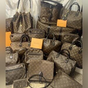 EVERYTHING IN PIC AVAILABLE!!